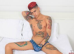 BadPuppy: Colombian Max Stiven Solo