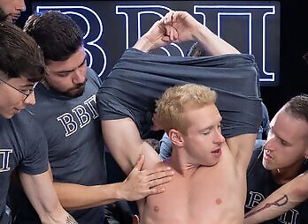 Betabetapi: Perks of Brotherhood Pledge Grayson Vol. 1