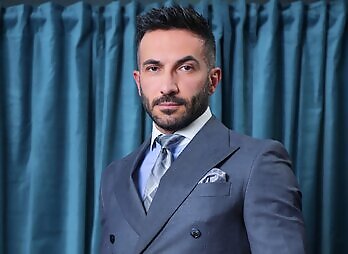 MENatPLAY: Fitting Room With Johnny Viper And Pol Prince