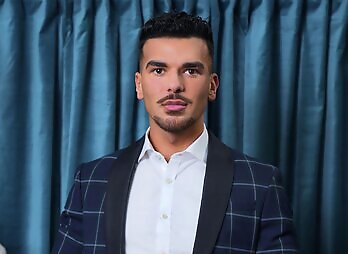 MENatPLAY: Fitting Room With Johnny Viper And Pol Prince