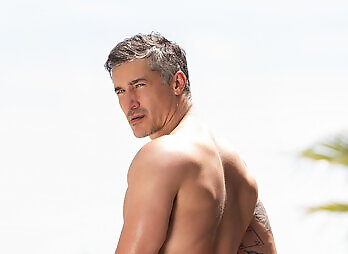 NakedSword: Spain in the Ass Three With Jaxx Cody And Jay Roberts