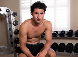 Corbin Fisher: Enzo Works Out 