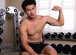 Corbin Fisher: Enzo Works Out 