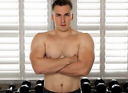 Corbin Fisher: Chris Shows Off