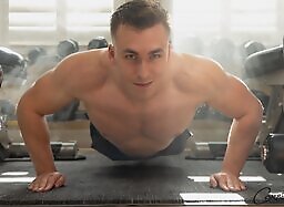 Corbin Fisher: Chris Shows Off