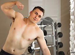 Corbin Fisher: Chris Shows Off