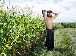 Men: Corn On The Slob With Kenzo Alvarez And Alexey Knox