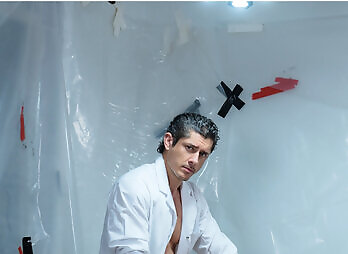 TheBroNetwork - CasualDudes: Under His Skin With Olivier Robert And Rocky Vallara