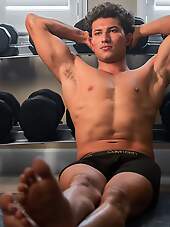 Corbin Fisher: Enzo Works Out