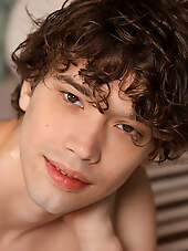 Freshmen: FIRST LOOK: Calvin Riven Photoshoot