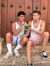 Freshmen: Travel to Colombia - Hugo Carter And Ennio Leone