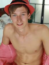 BelAmi: Rowan Eckhardt Photoshoot