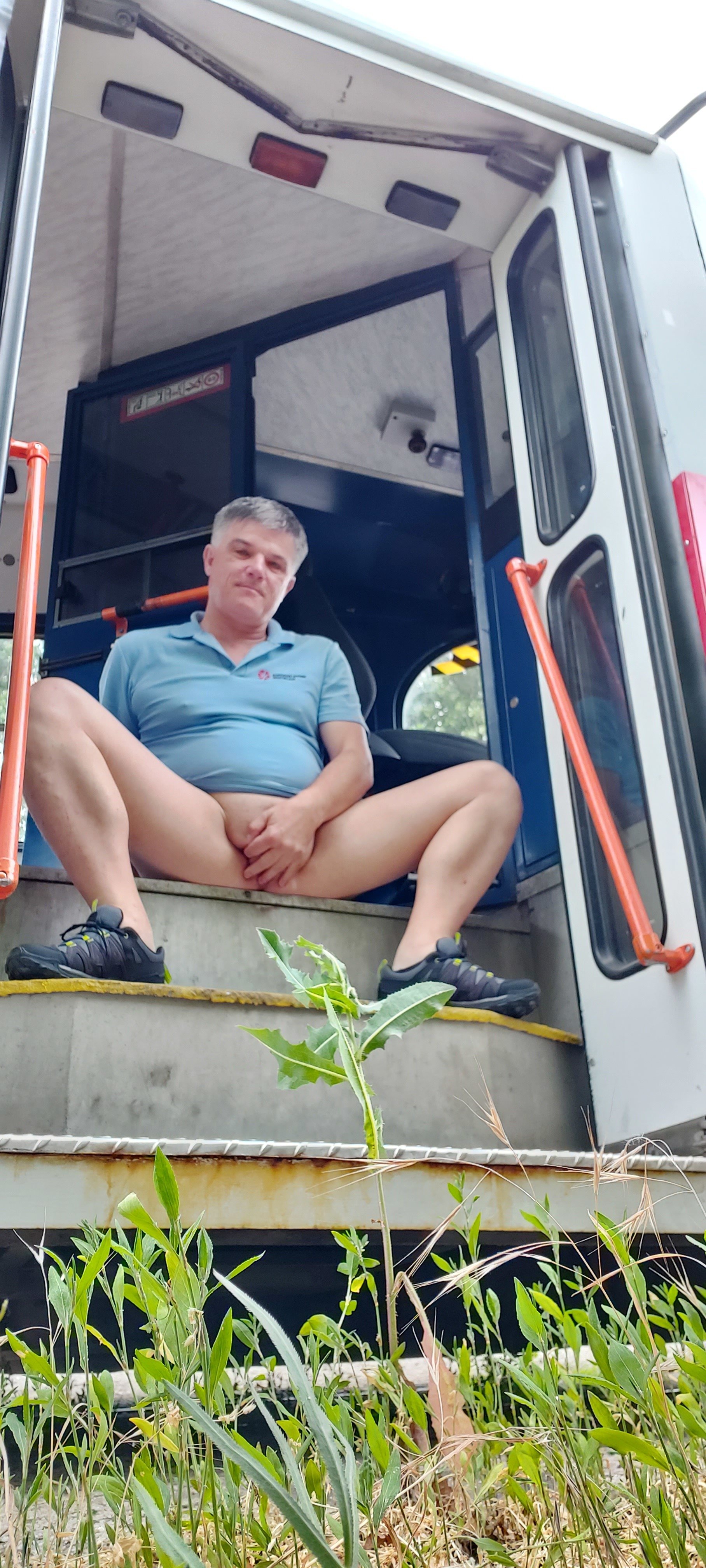 Milan Husar, GAY CRUISING BRATISLAVA, (1/17)